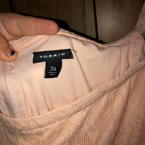 Torrid peach lace off shoulder dress - Picture 3 of 5